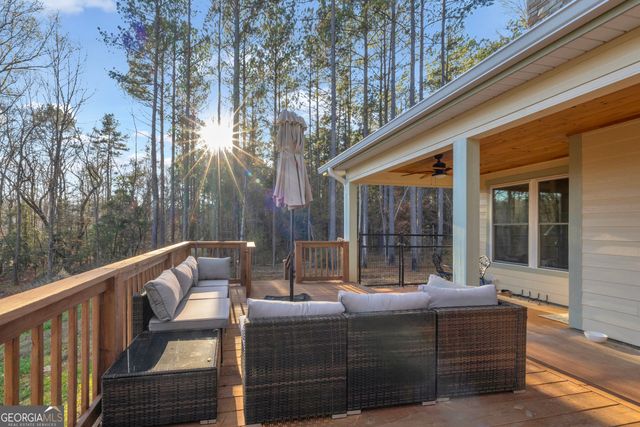 1019 Hornets Bridge, Elberton, GA 30635