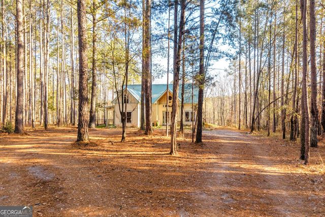 1019 Hornets Bridge, Elberton, GA 30635