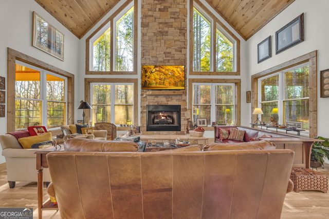 1019 Hornets Bridge, Elberton, GA 30635