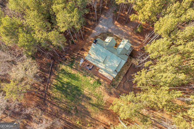 1019 Hornets Bridge, Elberton, GA 30635