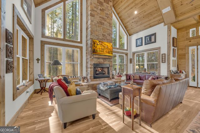 1019 Hornets Bridge, Elberton, GA 30635