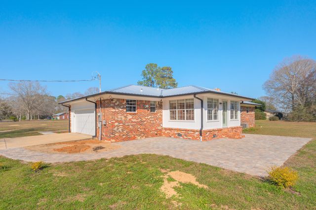 2928 Barton Road, Crestview, FL 32539