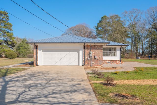 2928 Barton Road, Crestview, FL 32539