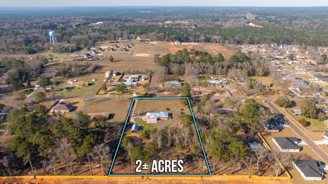 2928 Barton Road, Crestview, FL 32539