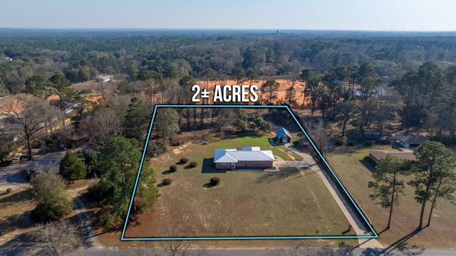 2928 Barton Road, Crestview, FL 32539
