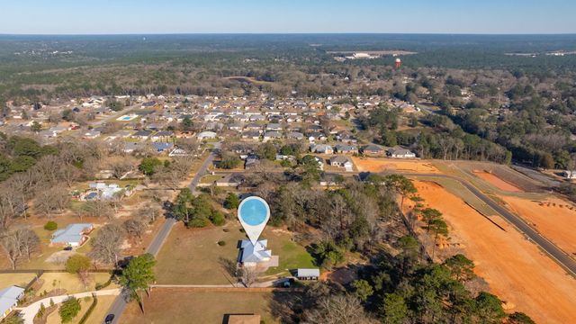 2928 Barton Road, Crestview, FL 32539