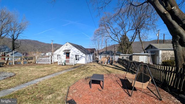 355 E CURTIN ST, Bellefonte, PA 16823