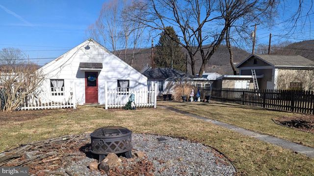 355 E CURTIN ST, Bellefonte, PA 16823