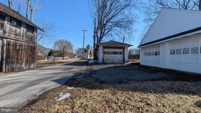 355 E CURTIN ST, Bellefonte, PA 16823