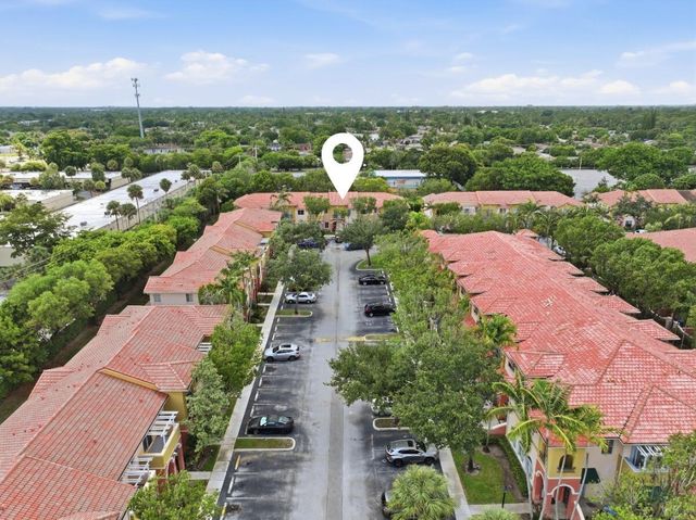 406 W SANTA CATALINA Circle 406, North Lauderdale, FL 33068