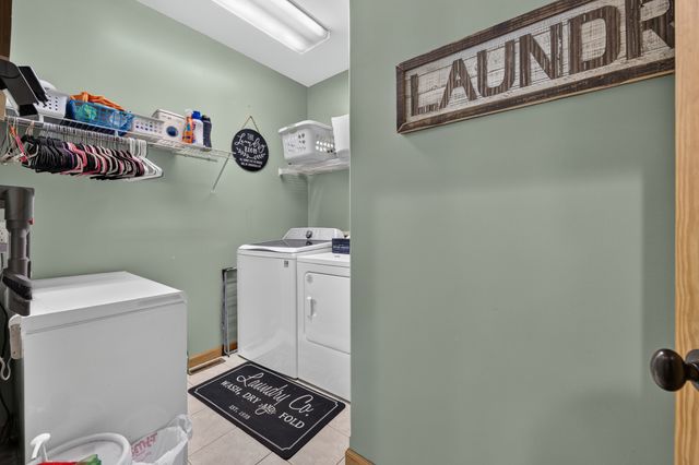 663 Lake Haven Dr, Tullahoma, TN 37388