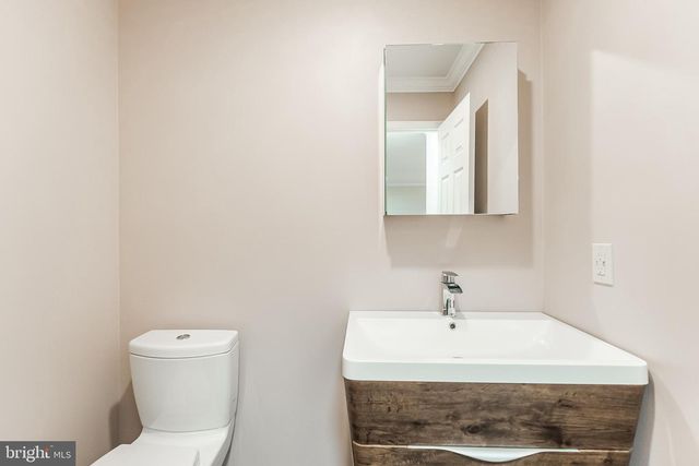 23 EXETER, Princeton, NJ 08540