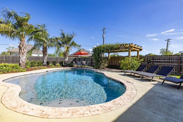 3402 Briarwood Dr, Houma, LA 70360
