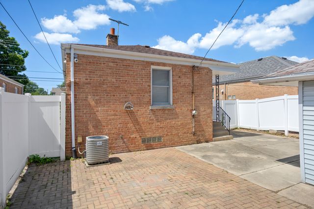 11413 S Saint Louis Avenue, Chicago, IL 60655