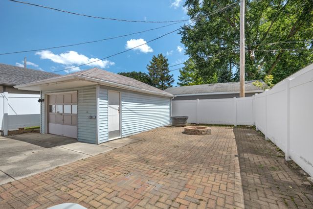 11413 S Saint Louis Avenue, Chicago, IL 60655