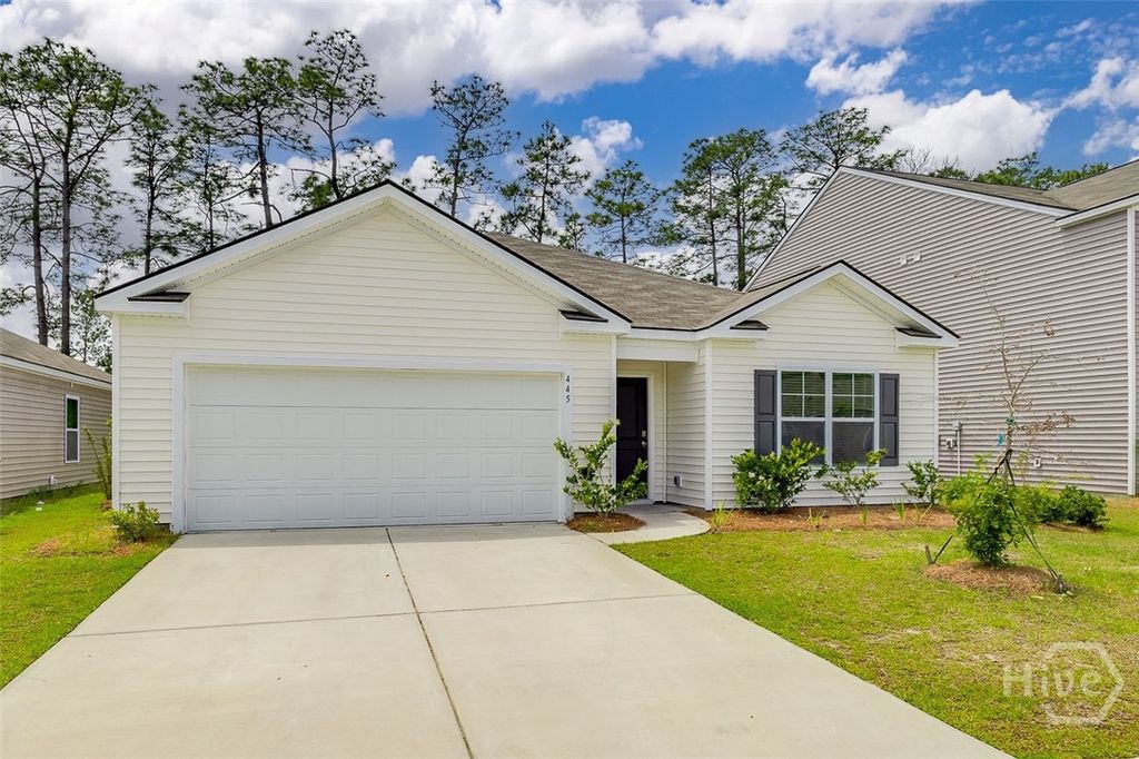 445 Coconut Drive, Bloomingdale, GA 31302