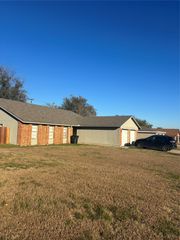 2210 Shoemaker DR, Killeen, TX 76543