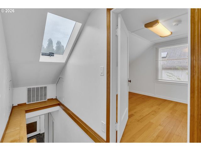 9747 N SMITH St, Portland, OR 97203