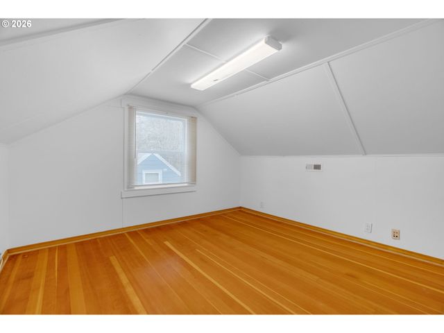 9747 N SMITH St, Portland, OR 97203