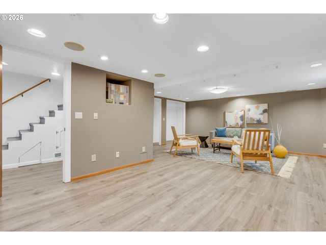 9747 N SMITH St, Portland, OR 97203