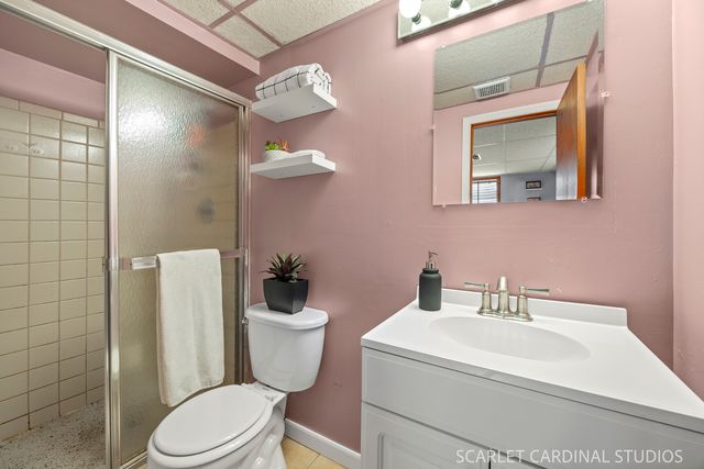 970 Dearborn Circle, Carol Stream, IL 60188