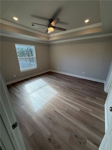 28 Kincardine Drive, Bella Vista, AR 72715