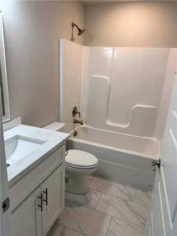 28 Kincardine Drive, Bella Vista, AR 72715