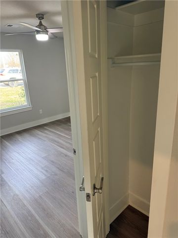 28 Kincardine Drive, Bella Vista, AR 72715