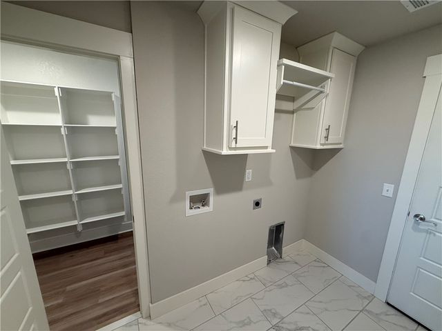 28 Kincardine Drive, Bella Vista, AR 72715