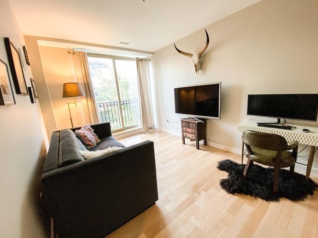 323 Boylston 201, Brookline, MA 02445