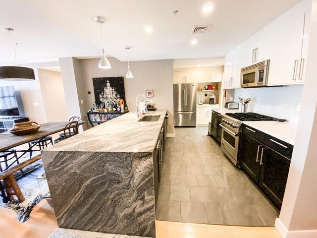 323 Boylston 201, Brookline, MA 02445