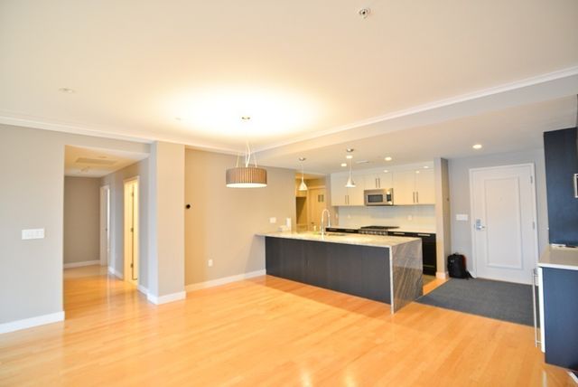 323 Boylston 201, Brookline, MA 02445