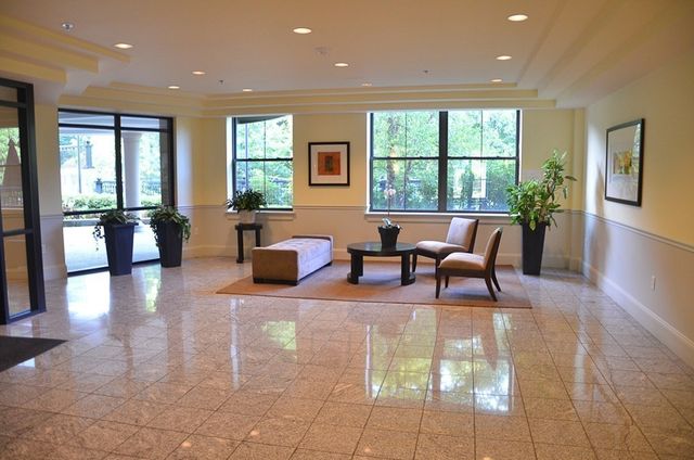 323 Boylston 201, Brookline, MA 02445