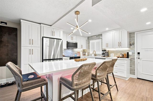 17035 GULF BOULEVARD 122, North Redington Beach, FL 33708