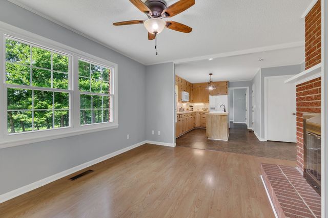 5347 Shady Grove Rd, Morrison, TN 37357