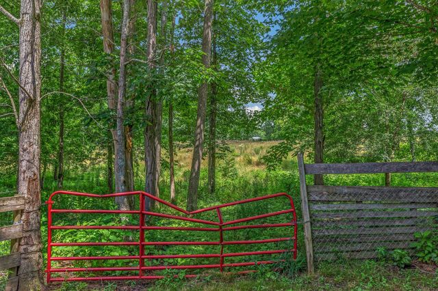 5347 Shady Grove Rd, Morrison, TN 37357