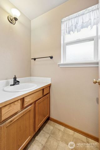 14319 106th Avenue Ct E, Puyallup, WA 98374