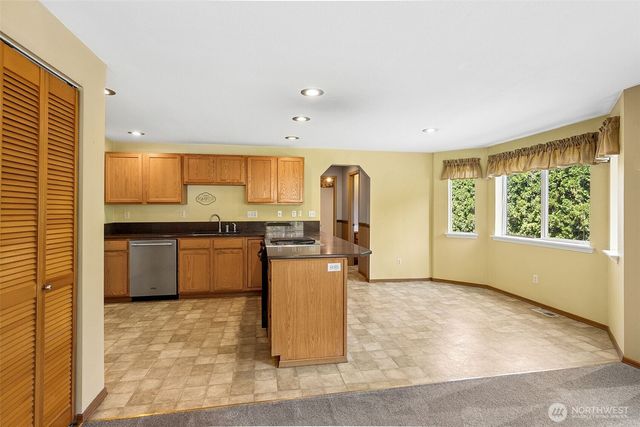 14319 106th Avenue Ct E, Puyallup, WA 98374