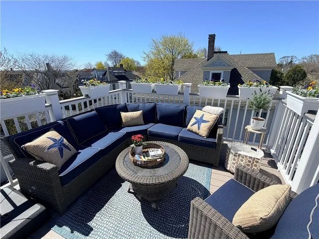 419 Broadway 5, Newport, RI 02840
