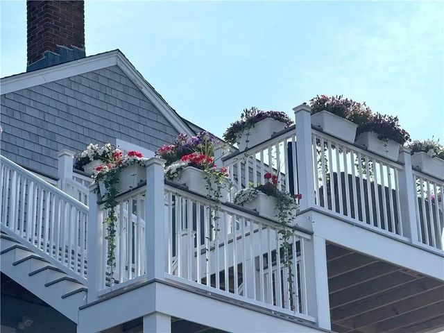 419 Broadway 5, Newport, RI 02840