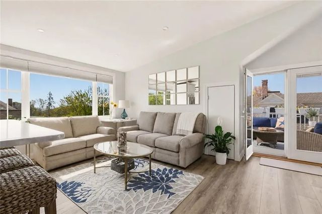 419 Broadway 5, Newport, RI 02840