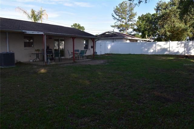 11848 SE 70TH AVENUE ROAD, Belleview, FL 34420