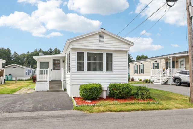 51 Bell Drive, Salem, NH 03079