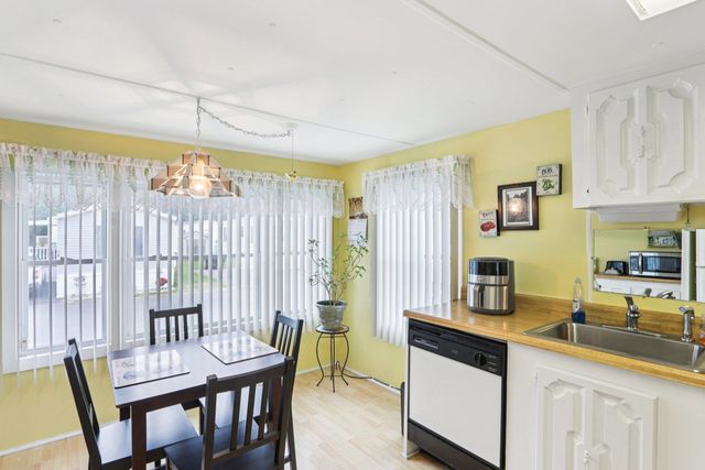 51 Bell Drive, Salem, NH 03079
