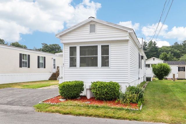 51 Bell Drive, Salem, NH 03079