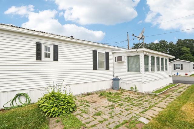 51 Bell Drive, Salem, NH 03079