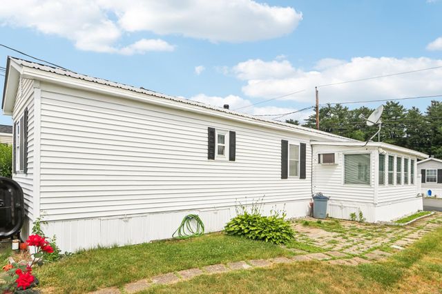 51 Bell Drive, Salem, NH 03079