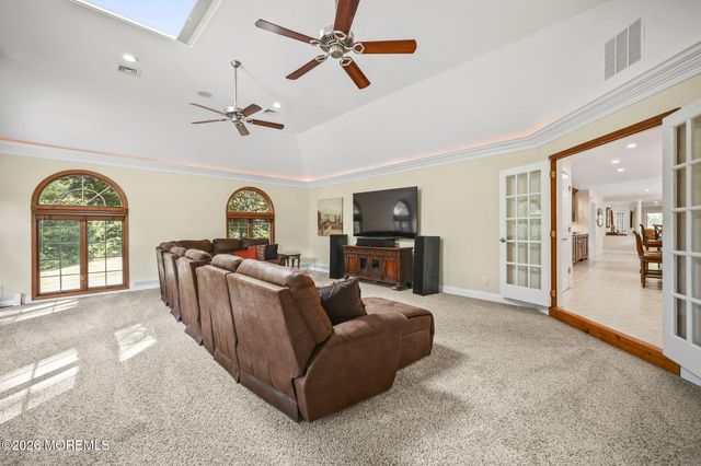 10 Country Club Lane, Marlboro, NJ 07746