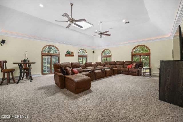 10 Country Club Lane, Marlboro, NJ 07746