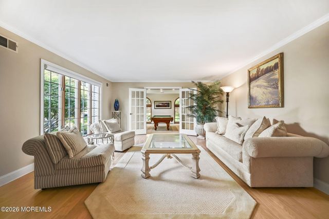 10 Country Club Lane, Marlboro, NJ 07746